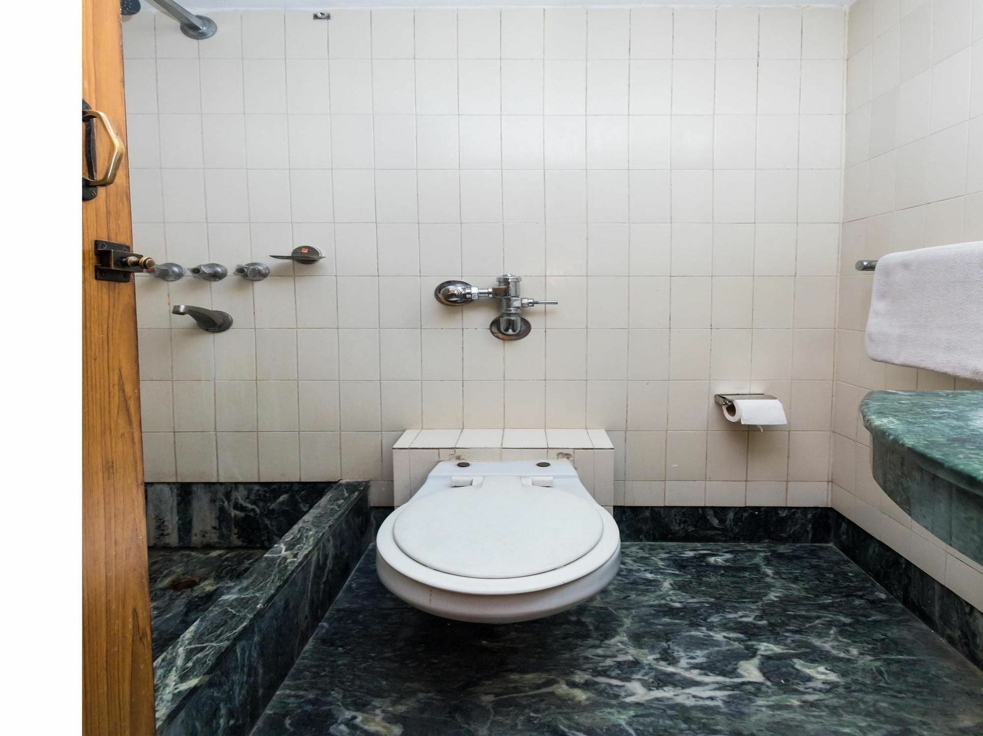 Oyo 4621 Hotel Camac Plaza Kolkata Eksteriør bilde
